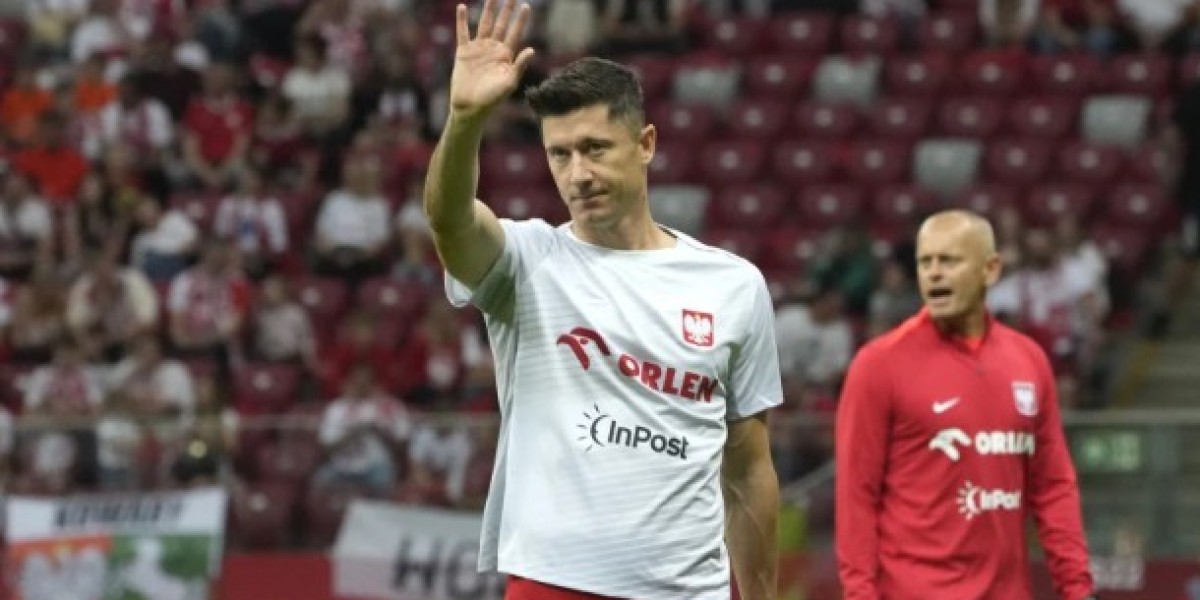 Polens skadade anfallare Robert Lewandowski missar premiären i Euro 2024